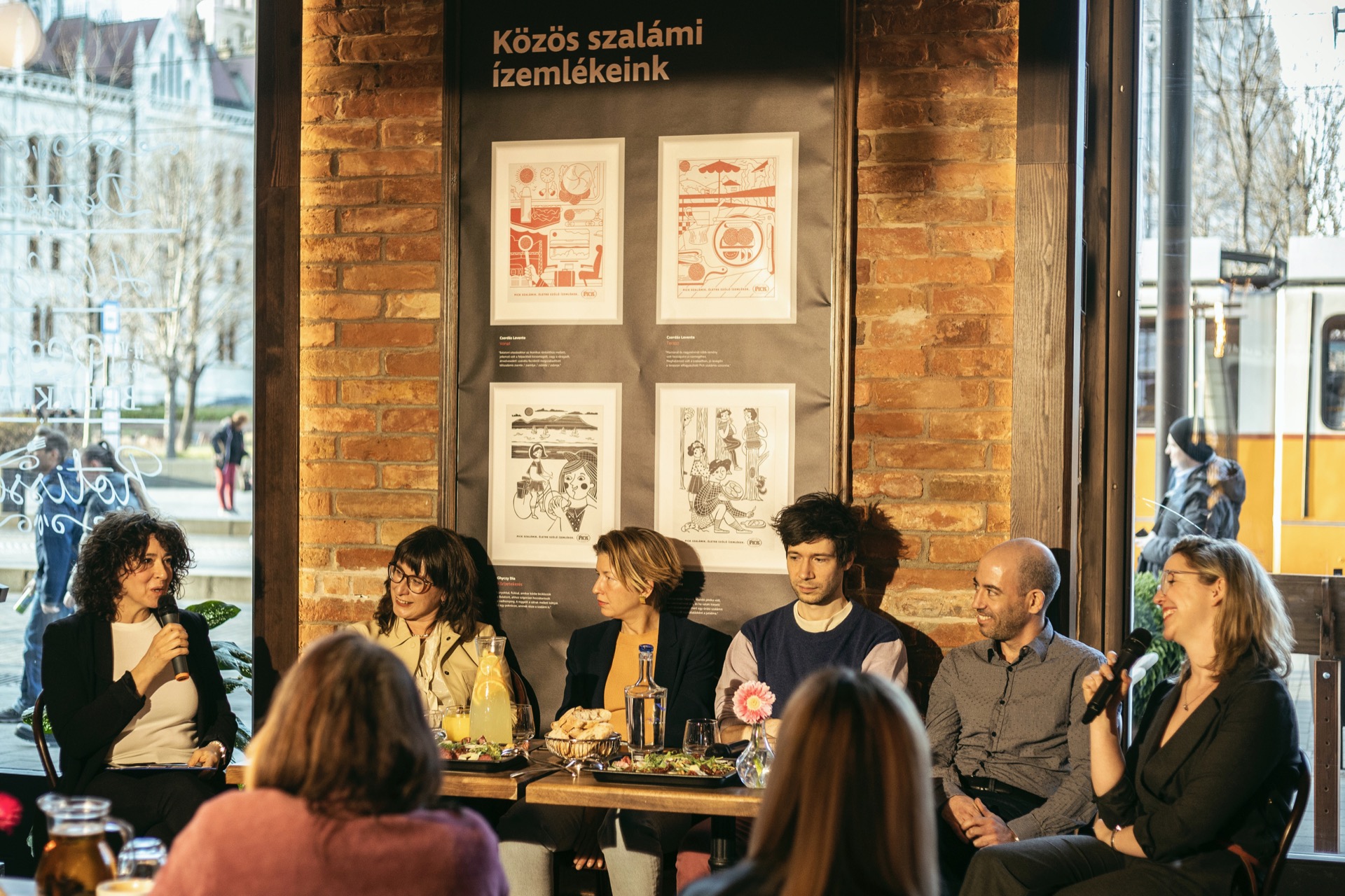 Kerekasztal Balról: Winkler Nóra, Szokolai Júlia, Ghyczy Dia, Csordás Levente, Jávor Dániel, Góg Angéla (fotó: Rizmajer Antal)