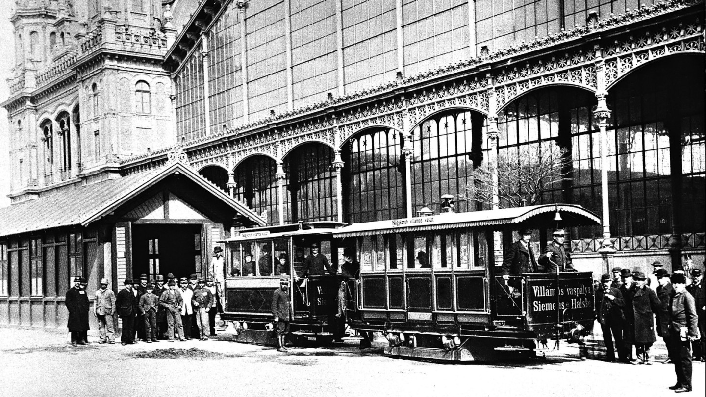 A Nyugati pályaudvar 1877-ben, megnyitása évében (forrás: MTI archív)