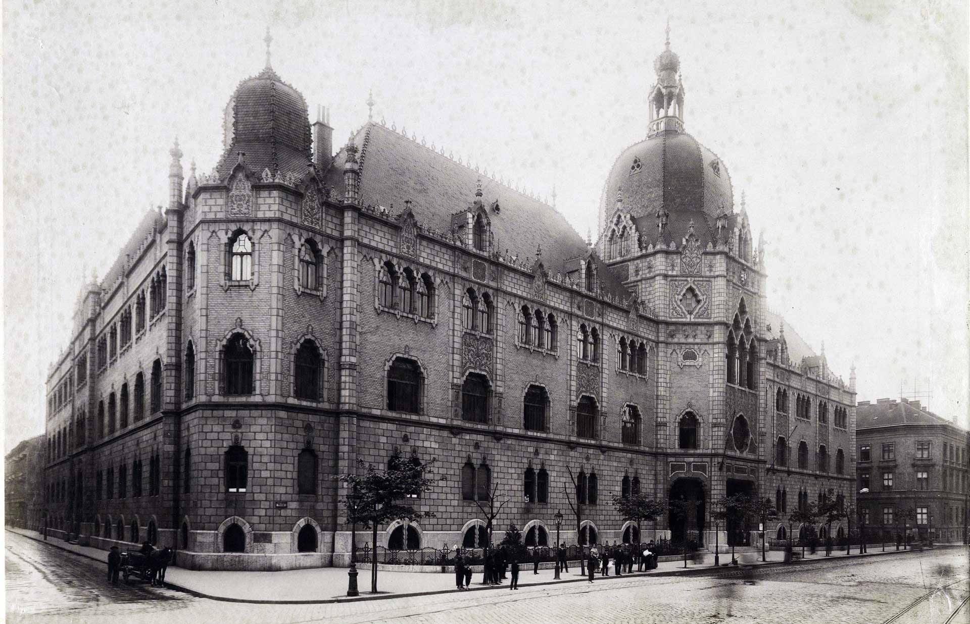 Üllői út 33-37., Iparművészeti Múzeum. A felvétel 1896 után készült (forrás: Fortepan / Budapest Főváros Levéltára / Klösz György fényképei)