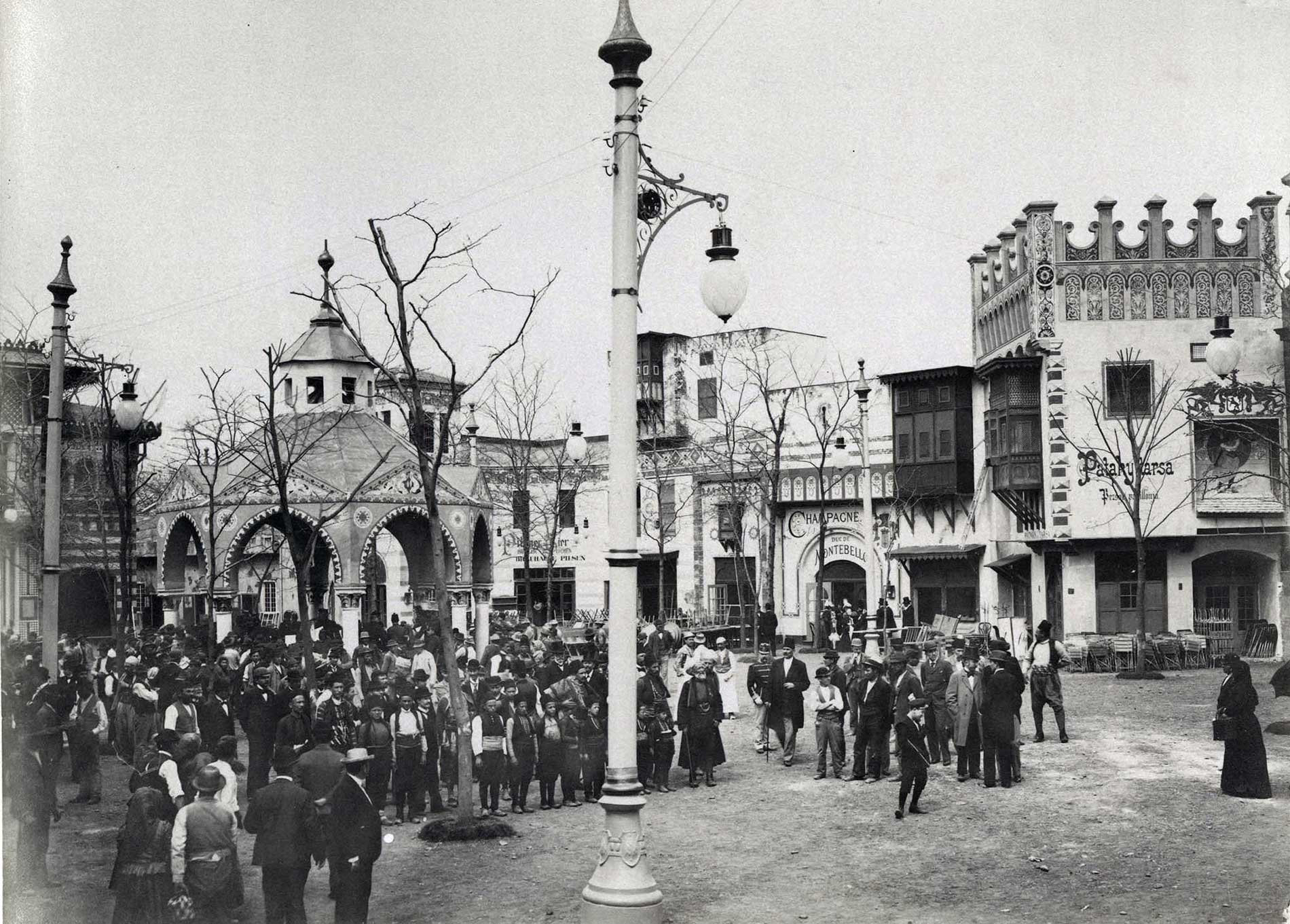 Millennium exhibition: Opening of the Ős-Budavár entertainment complex. The photo was made in 1896 (source: Fortepan / Budapest City Archives / Photos of György Klösz)
