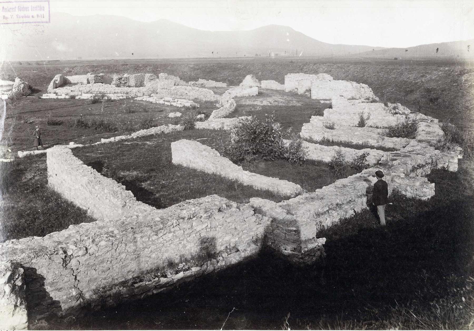 Aquincum, amphitheater. The photo was made after 1890 (source: Fortepan / Budapest City Archives / Photos of György Klösz)